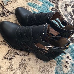 Zigisoho Zippered Boots Size 10 NWOT